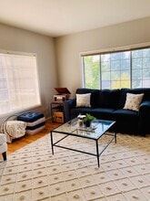 6175 NE 195th Ct in Kenmore, WA - Building Photo - Building Photo