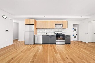 336 E 112th St-Unit -630 in New York, NY - Building Photo - Building Photo