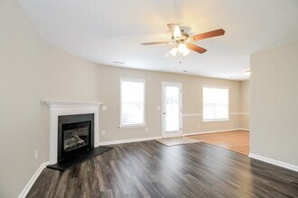 3300 Trenchard Ln in Winston-Salem, NC - Building Photo - Building Photo