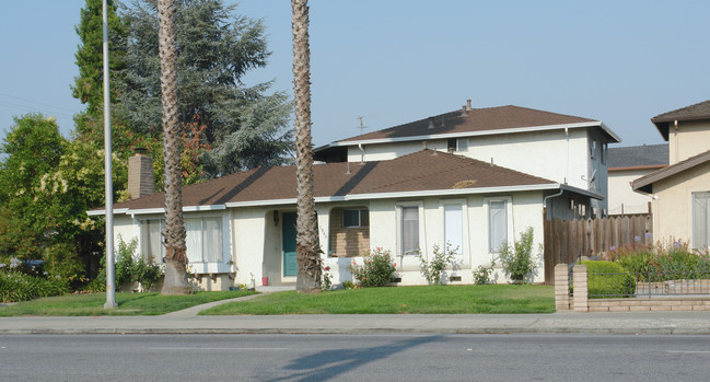 1840 Scott Boulevard in Santa Clara, CA - Foto de edificio - Building Photo