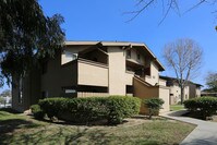 Building Photo - 1255 Hollister St Apartamentos in San Diego, California