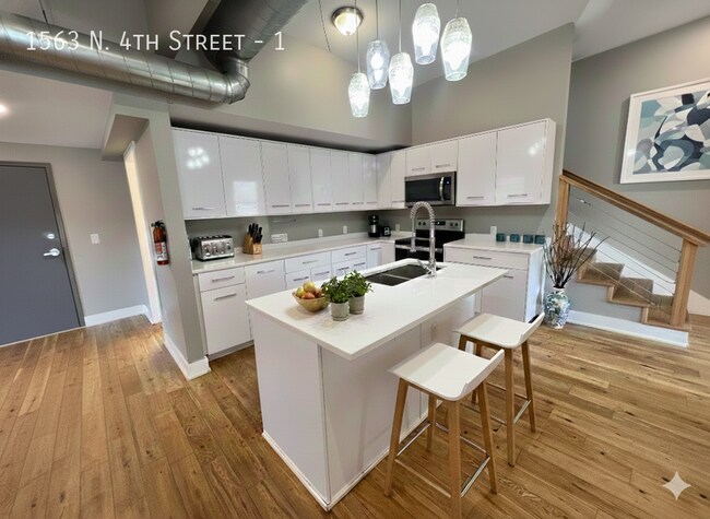 1563 N 4th St in Columbus, OH - Foto de edificio - Building Photo