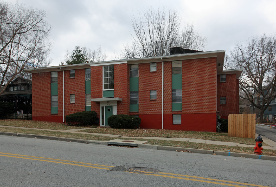 3722 Wyoming St in Kansas City, MO - Foto de edificio