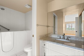 2910 S Peck Ave in Los Angeles, CA - Building Photo - Building Photo