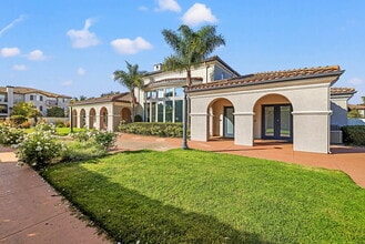 Tierra Vista in Oxnard, CA - Foto de edificio - Building Photo