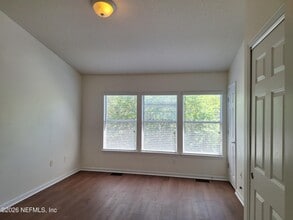 8106 Summer Cove Ct in Jacksonville, FL - Building Photo - Building Photo