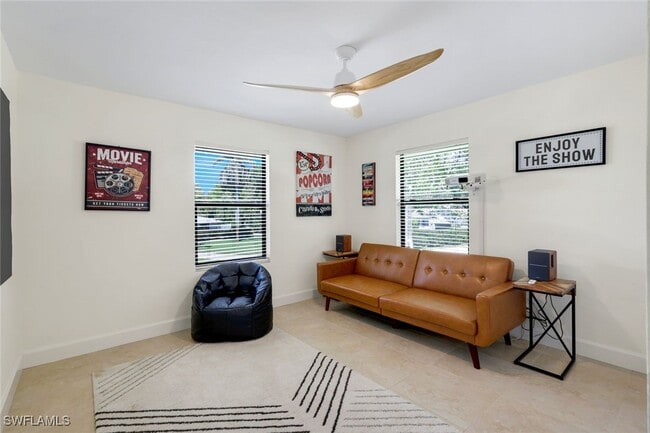 1275 8th Ave N in Naples, FL - Building Photo - Building Photo
