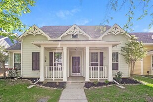 1042 Devonshire Dr in Providence Village, TX - Building Photo