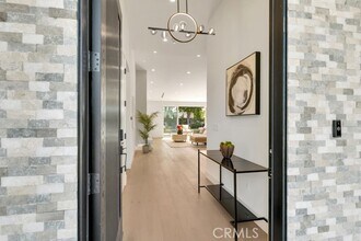 4801 Abbeyville Ave in Los Angeles, CA - Building Photo - Building Photo