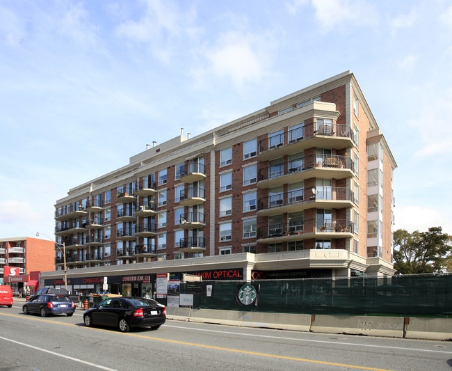 3151 Yonge St in Toronto, ON - Building Photo - Building Photo