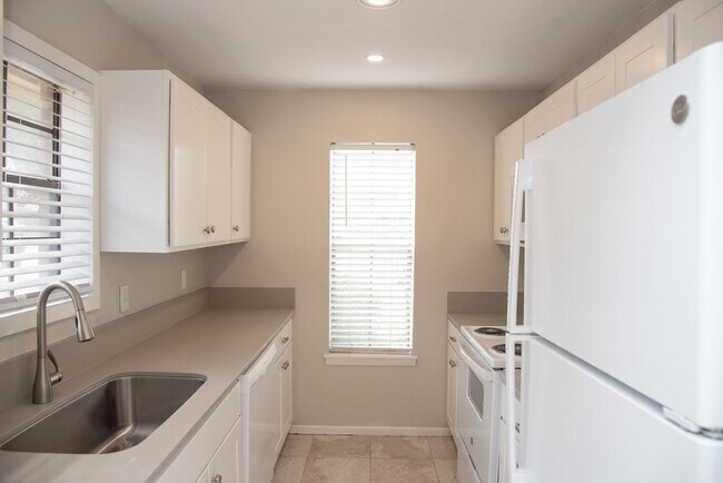 property at 813 San Saba Dr