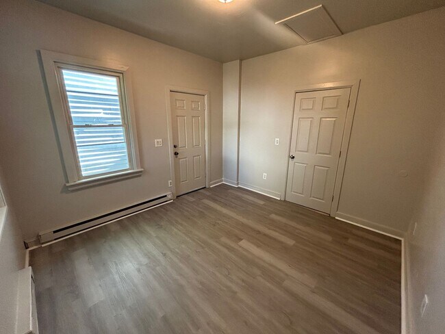 135 S 10th St-Unit -Unit 1 in Easton, PA - Building Photo - Building Photo