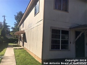 5113 Sierra St in San Antonio, TX - Building Photo