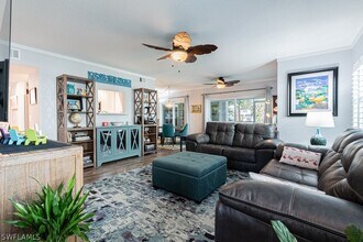 2132 Tama Cir in Naples, FL - Building Photo - Building Photo