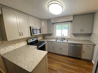 6517 Lake O Springs Ave NW, Unit 6517 in Canton, OH - Building Photo - Building Photo