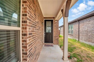604 Bronze Forest Dr in Fort Worth, TX - Building Photo - Building Photo