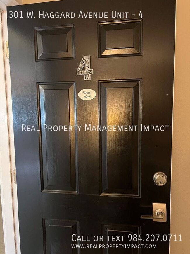 301 W Haggard Ave in Elon, NC - Building Photo - Building Photo