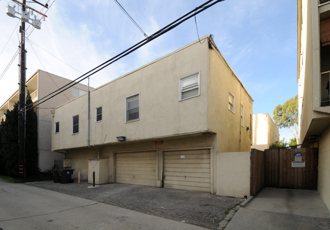 210 Euclid Ave in Long Beach, CA - Building Photo - Building Photo