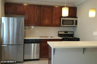 5636 Midwood Ave in Baltimore, MD - Building Photo - Building Photo
