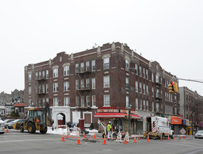 321-331 Utica Ave in Brooklyn, NY - Foto de edificio - Building Photo