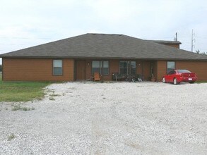 2675 Lovers Ln in Krum, TX - Building Photo - Building Photo