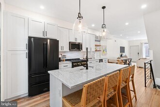 2231 Earp St in Philadelphia, PA - Building Photo - Building Photo