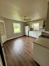 923 Dickson Pky in Mansfield, OH - Building Photo - Building Photo
