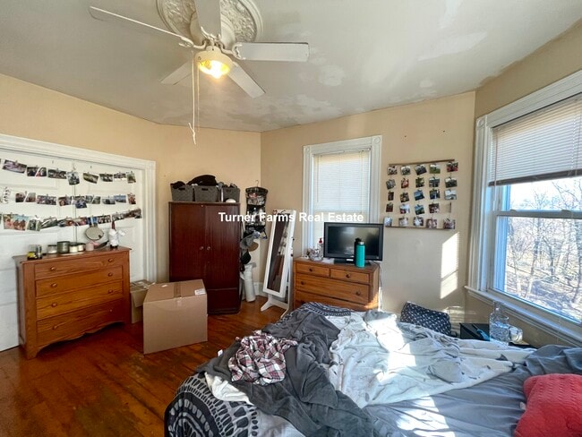 803 Parker St, Unit 3 in Boston, MA - Building Photo - Building Photo