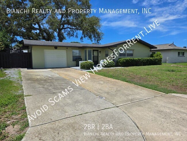 13754 Trinidad Dr in Seminole, FL - Building Photo - Building Photo