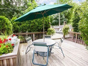 Menands Gardens in Menands, NY - Foto de edificio - Building Photo