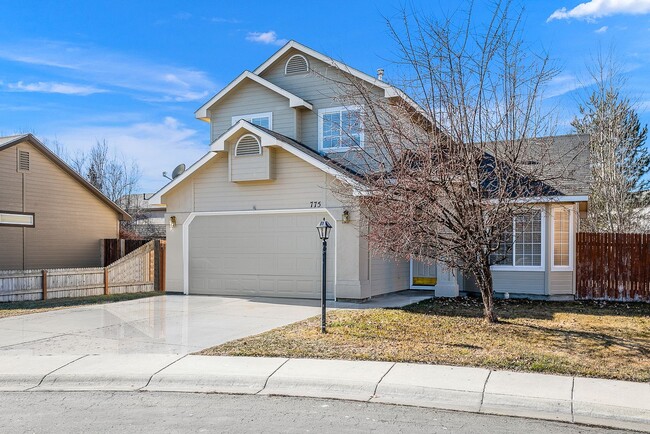 775 N Cygnus Pl in Star, ID - Foto de edificio - Building Photo