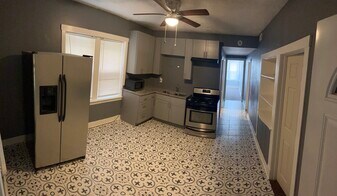 4034 W 21st St, Unit first floor in Chicago, IL - Building Photo