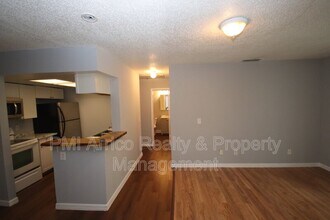 1810 E 143rd Ave in Tampa, FL - Building Photo - Building Photo