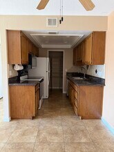 16635 N Cave Creek Rd, Unit 204 in Phoenix, AZ - Building Photo - Building Photo