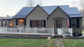 330 E Flat Rock Rd in Port Matilda, PA - Building Photo