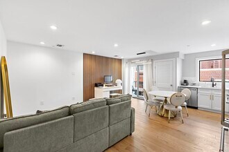 2716 Palisade Ave in Weehawken, NJ - Building Photo - Building Photo