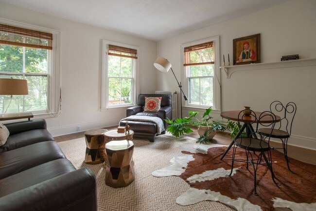 213 Park Pl, Unit 2 in Ithaca, NY - Building Photo - Building Photo