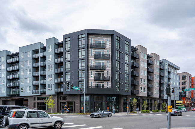 Manhattan Square in Redmond, WA - Building Photo - Building Photo