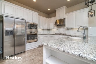 4321 Garnet Jade Dr in Arlington, TX - Foto de edificio - Building Photo