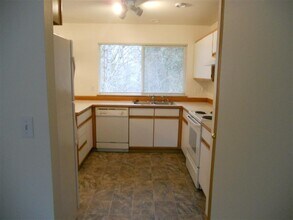 5711 10th Dr W in Everett, WA - Building Photo - Building Photo