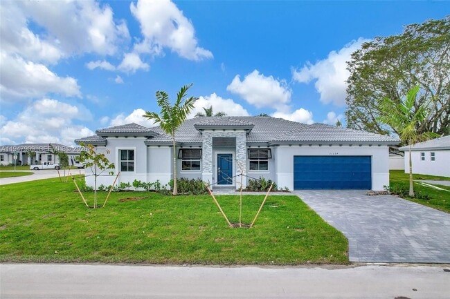 27254 SW 159th Path in Miami, FL - Building Photo - Building Photo