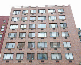 614-626 Tenth Ave in New York, NY - Building Photo - Building Photo