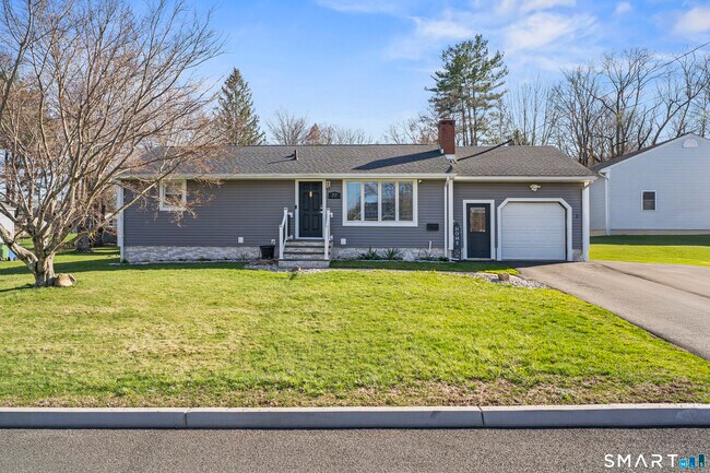 77 Basswood Dr in Middletown, CT - Building Photo - Building Photo