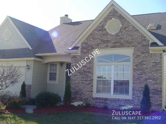 property at 4436 Victory Cir