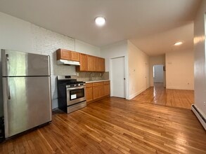12 Creighton St, Unit 2 in Boston, MA - Building Photo - Building Photo