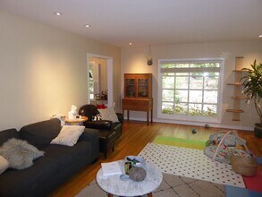 205 Santa Margarita in San Rafael, CA - Building Photo - Building Photo