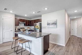 6486 Sweetbay Ln in Jacksonville, FL - Building Photo - Building Photo