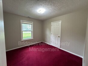 2460 Rondowa Ave in Dayton, OH - Building Photo - Building Photo