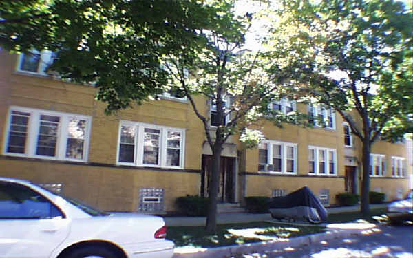 3259 N Linder Ave in Chicago, IL - Foto de edificio - Building Photo