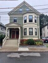 8 Franklin St in Somerville, MA - Building Photo